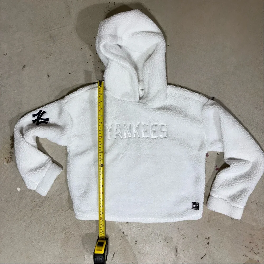 DKNY Sport New York Yankees Sherpa Hoodie Pullover White Women's Size Small - Picture 10 of 11
